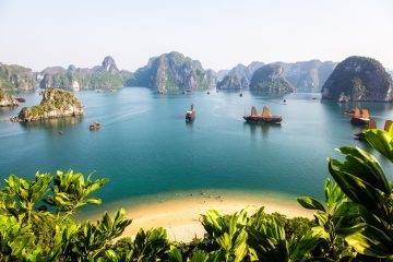 halong bay luxury cruise