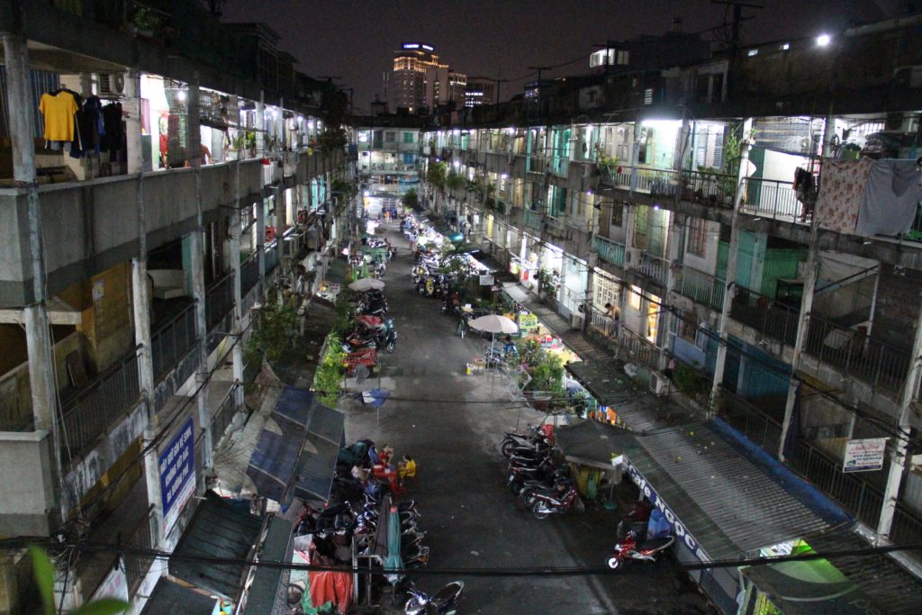 saigon street food tour